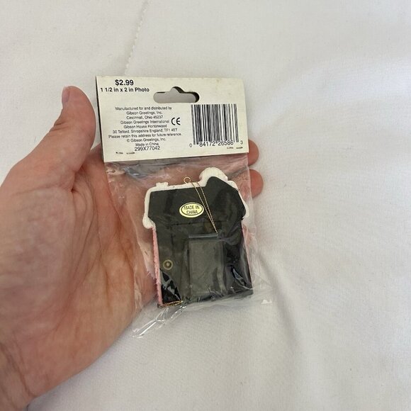 NEW Vintage Ceramic Picture Frame Christmas Ornament 1/2" x 2" House Snow Bear - Picture 5 of 5